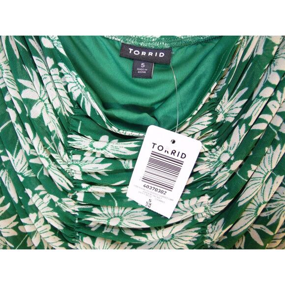 Torrid Tank Top Women 5X Green Stretch Mesh Cropped Shirred Cami NWT - Picture 3 of 7